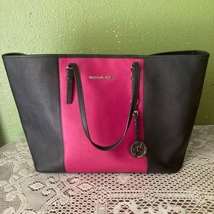 Michael Kors Jet Set Tote Bag 30T4SJTT2T Blk & Pnk